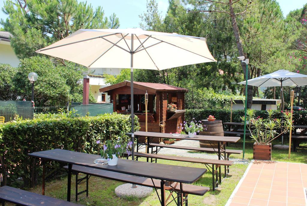 Hotel Eden Lignano Sabbiadoro Ngoại thất bức ảnh