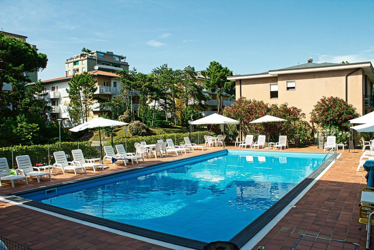 Hotel Eden Lignano Sabbiadoro Ngoại thất bức ảnh