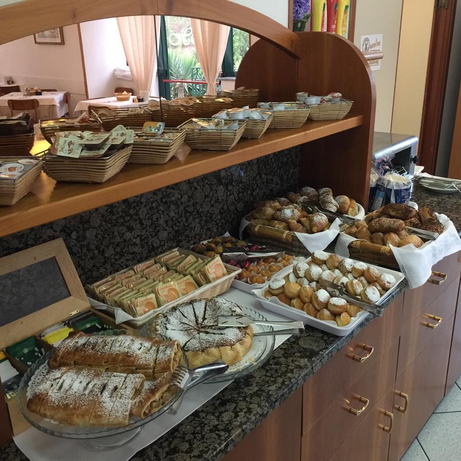 Hotel Eden Lignano Sabbiadoro Ngoại thất bức ảnh