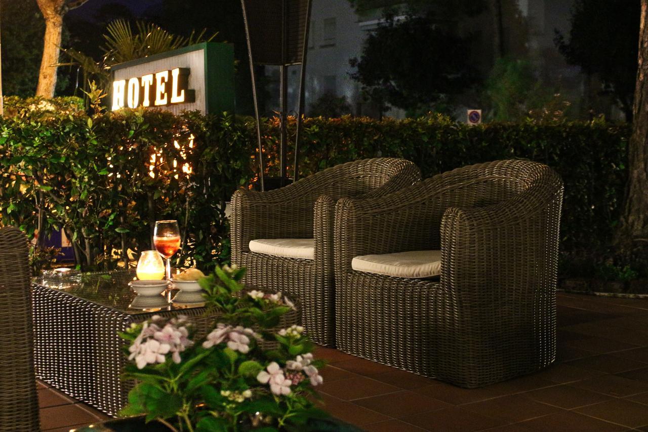 Hotel Eden Lignano Sabbiadoro Ngoại thất bức ảnh